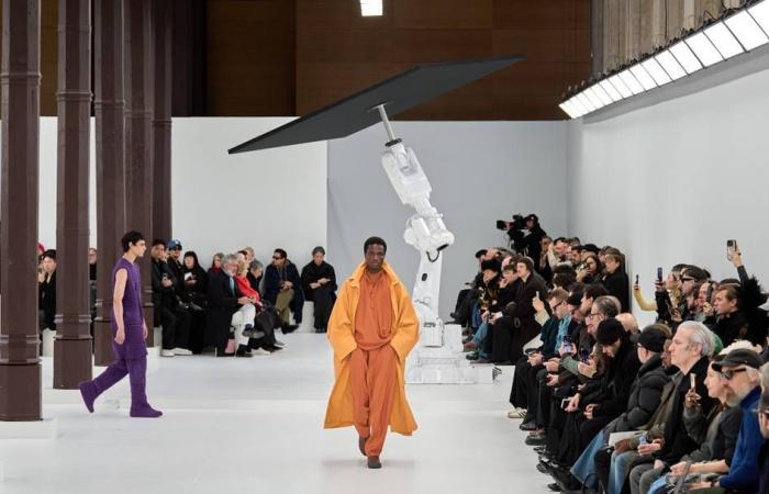 À Paris, à Issey Miyake et Yamamoto, tout est question de confort