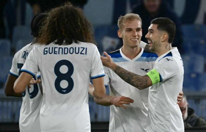 La Lazio bat la Real Sociedad, composée de 10 joueurs, pour s’assurer une place en huitièmes de finale de la Ligue Europa