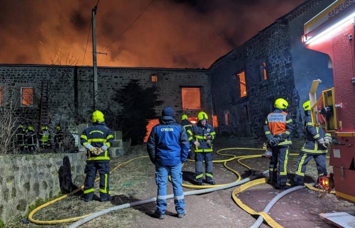 Feu de nuit violent d’une ferme de cette ville de Haute-Loire