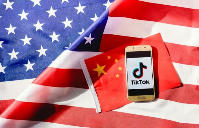 Tiktok n’est plus téléchargeable, les smartphones qui ont encore l’application se vendent à des prix fous