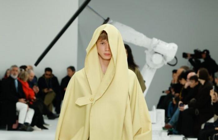 L’envolée d’Issey Miyake Men dans le défilé Automne-Hiver 2025-2026