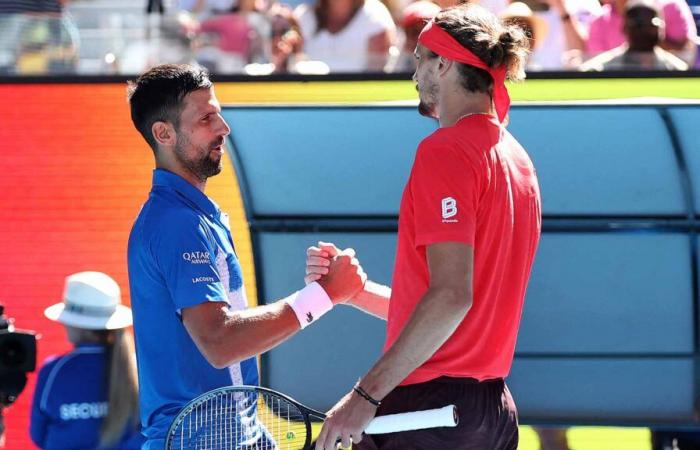 Zverev atteint la finale de l’Open d’Australie après l’abandon de Djokovic