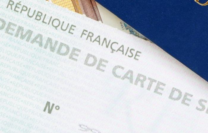 La France durcit les conditions de régularisation des sans-papiers