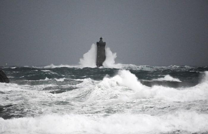 Des rafales de vent de plus de 170 km / h en Irlande, la Morbihan en alerte orange