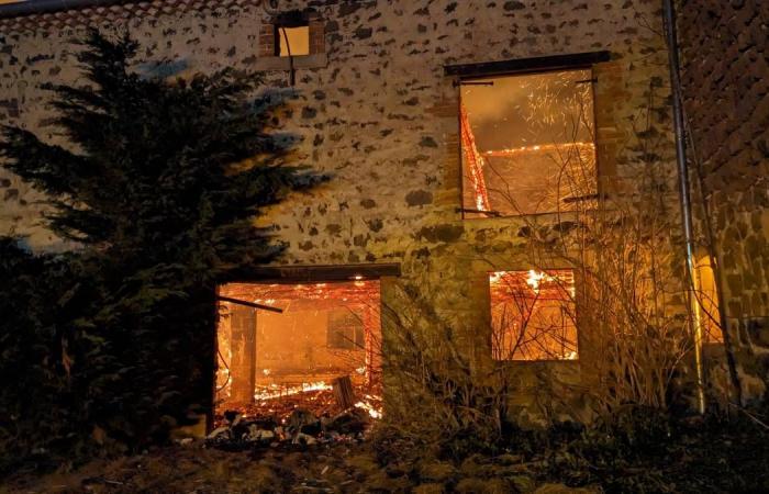 Feu de nuit violent d’une ferme de cette ville de Haute-Loire