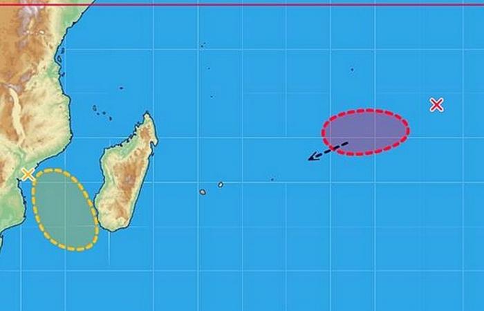 Deux zones perturbées très actives