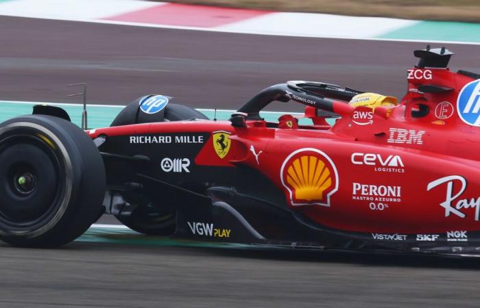 Rejoignez Lewis Hamilton pour son tout premier tour en tant que pilote Ferrari F1 à Fiorano