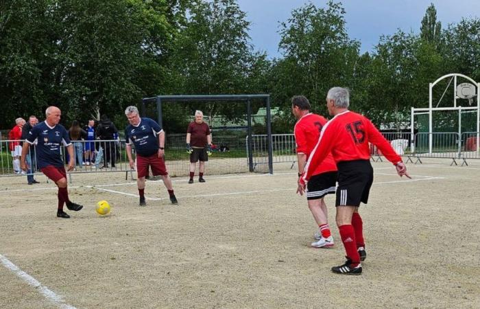 Le foot en marchant prend pied en Cornouaille