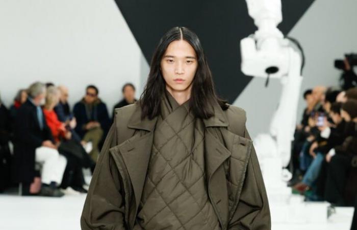 L’envolée d’Issey Miyake Men dans le défilé Automne-Hiver 2025-2026