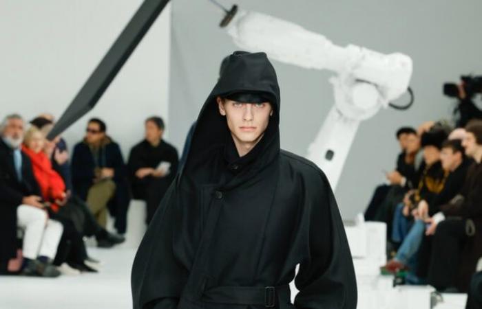 L’envolée d’Issey Miyake Men dans le défilé Automne-Hiver 2025-2026