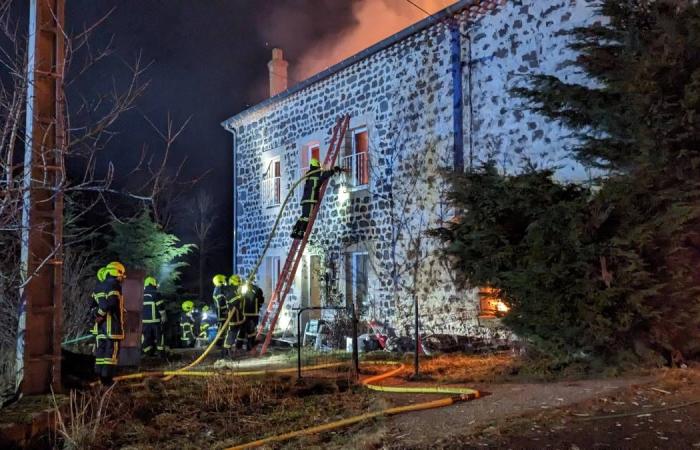 Feu de nuit violent d’une ferme de cette ville de Haute-Loire