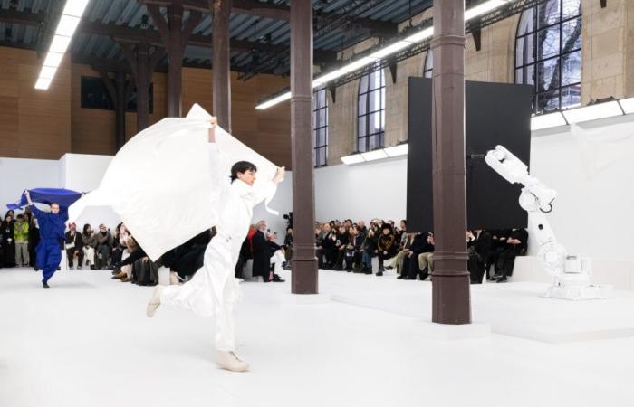 L’envolée d’Issey Miyake Men dans le défilé Automne-Hiver 2025-2026