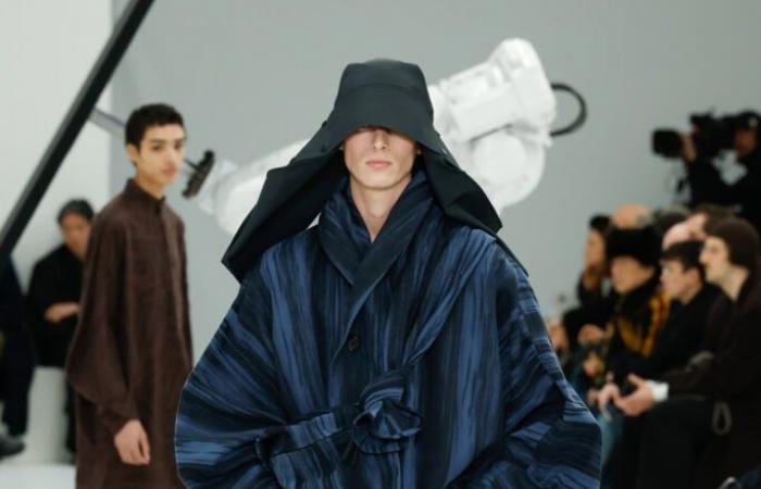 L’envolée d’Issey Miyake Men dans le défilé Automne-Hiver 2025-2026