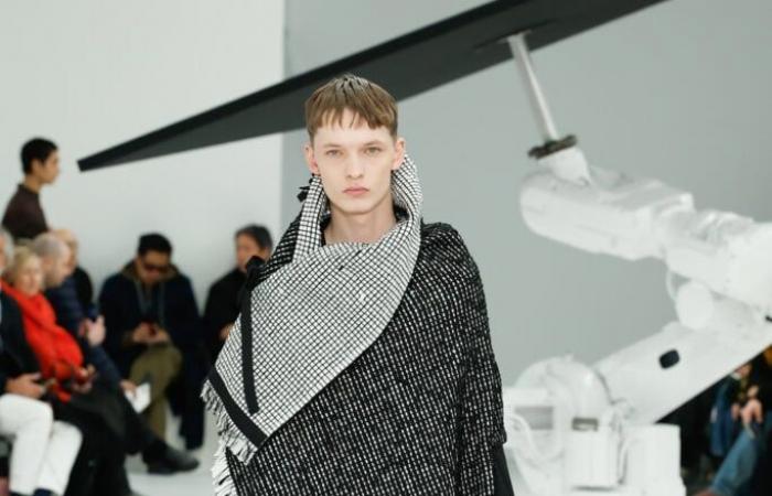 L’envolée d’Issey Miyake Men dans le défilé Automne-Hiver 2025-2026