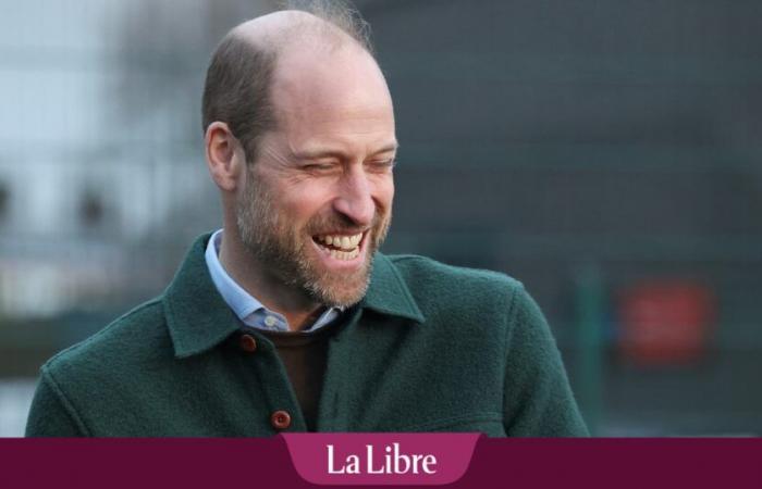 Le prince William a vu à bord un train se dirigeant vers Liverpool: «Il aime les gens surprenants»