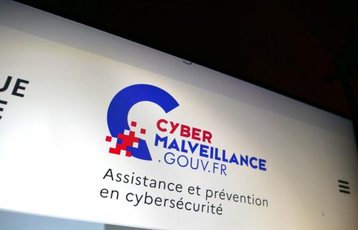 Le gouvernement appelle les Français à mettre à jour leurs smartphones et PCS