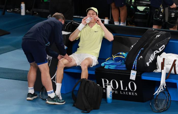 Steve Johnson dit que ce qui est arrivé à Jannik Sinner en demi-finale de l’Open d’Australie lui a fait « pleurer » après un moment « étrange »