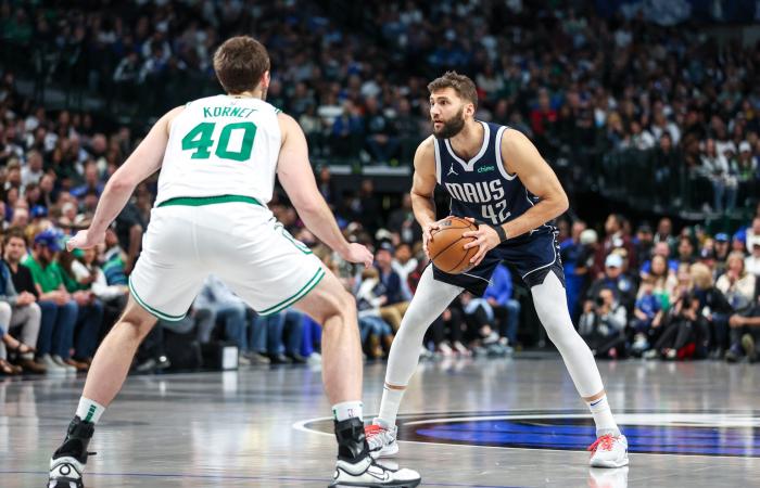 Les Celtics réussissent 20 tirs à trois points et battent les Mavs, 122-107