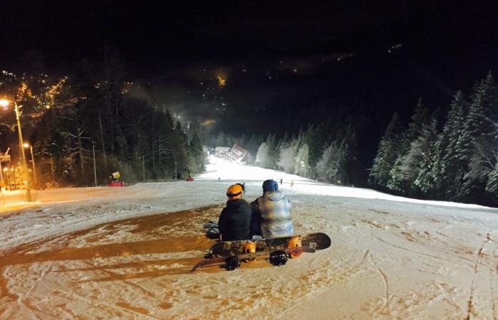 Profitez du ski alpin nocturne dans ces stations proches d’Annecy et dévalez les pistes sous les étoiles !