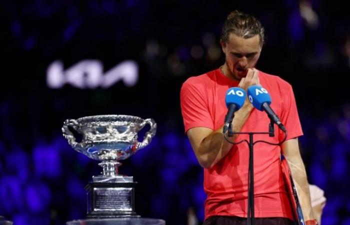 Zverev s’est interrompu en parlant après la finale de l’Open d’Australie