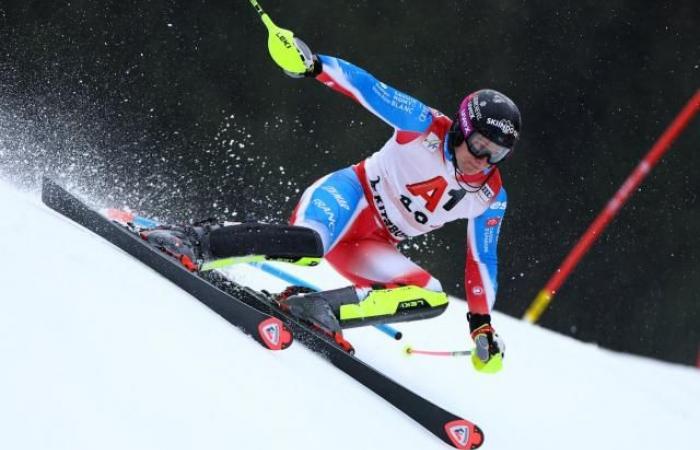 Steven Amiez 2ème et Clément Noël 4ème après le premier tour du slalom de Kitzbühel