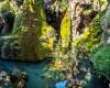 Insolite dans les Yvelines, la superbe cascade grotte du Parc du Dr Fauvel à Villennes-sur-Seine