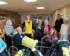 Lucie fait un tour de France à vélo pour redonner le sourire aux personnes âgées