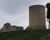 La porte de la tour des Bridiers, classée monument historique en Creuse, a été dégradée
