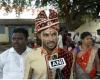 Le marié du Maharashtra se présente à Sherwani pour voter aux élections de Lok Sabha 2024