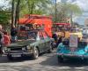 des véhicules anciens ont créé un embouteillage historique à Chauray