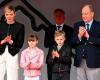 Gabriella et Jacques de Monaco adoptent un look rock sur le podium de l’E-prix