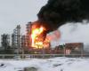 L’Ukraine devrait-elle s’attaquer à l’industrie russe du raffinage du pétrole ? • Bureau Russie – .