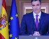 Le Premier ministre Pedro Sanchez annonce sa décision de rester au pouvoir