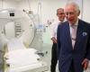 Le roi Charles III reprend ses activités et fait escale dans un centre de cancérologie