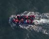 Les sauveteurs en mer assistent un bateau au large de Dieppe, les passagers refusent et continuent vers l’Angleterre