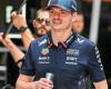 Verstappen dit que son avenir est chez Red Bull « pour l’instant », refuse l’offre de Mercedes