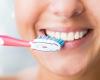 Ce geste que beaucoup font après s’être brossé les dents n’est pas recommandé par les dentistes – Tuxboard – .