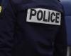 Deux policiers grièvement blessés par un homme dans un commissariat parisien