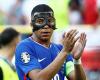 « Jouer avec un masque, une horreur absolue » pour Mbappé