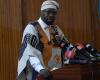 Au Sénégal, l’opposition accuse Ousmane Sonko de vouloir échapper à une motion de censure.