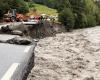 Coulées
      de
      boue,
      routes
      bloquées
      et
      rivière
      en
      furie
      :
      la
      Haute-Maurienne
      isolée