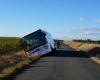 Le bus transportant des lycéens du Minervois à Narbonne termine son trajet dans le fossé