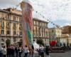 Un phallus de 12 mètres aux couleurs de la Commedia dell’Arte suscite le débat à Naples