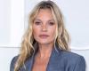 A 50 ans, Kate Moss fait ses débuts au défilé Victoria’s Secret avec sa fille Lila : le moment est emblématique