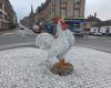 Pourquoi un coq géant a été installé à l’entrée de cette commune de Seine-Maritime