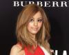 Zahia Dehar arrives on Mym