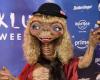 Attendez, Heidi Klum était aussi une ET ridiculement élaborée pour Halloween ?