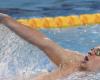 Natation. Léon Marchand bat le record du monde du 200 m quatre nages en petit bassin