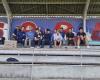 des jeunes ont peint une fresque sur une tribune du stade de Sarlat