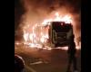 deux bus TCL incendiés, un policier blessé